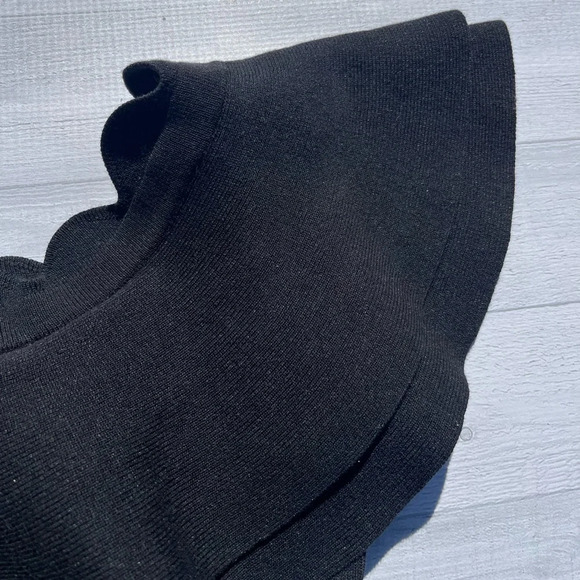 Endless Rose Black Ruffle Off the Shoulder Eyelet Crop Top with Scalloped Edge S - Picture 8 of 10